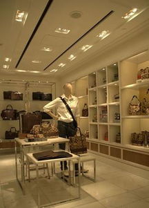 珠寶與化妝品展柜全解析 價(jià)格、廠家與展覽服務(wù)一站式參考